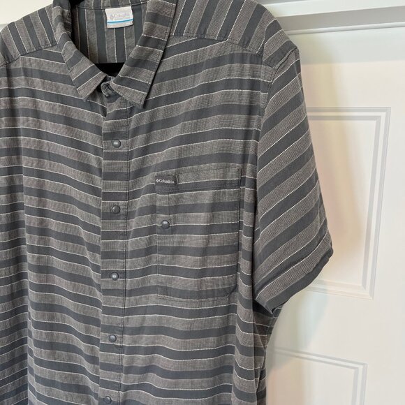 Columbia Men Size XXL Shoals Point Short Sleeve Shirt Snap Button Up Shirt - Picture 3 of 8